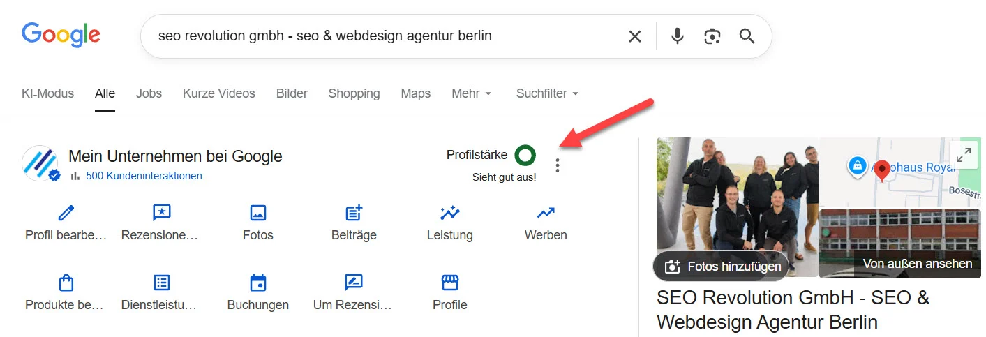 Google-Suchergebnis für das Unternehmensprofil der SEO Revolution GmbH, mit hervorgehobener Profilstärke-Anzeige 'Sieht gut aus!